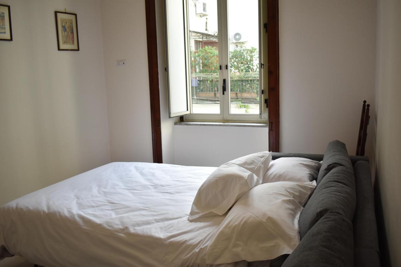 La Napoli Di Zia Lina Apartment ภายนอก รูปภาพ