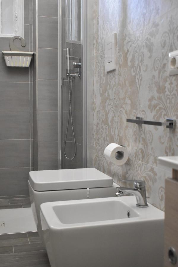 La Napoli Di Zia Lina Apartment ภายนอก รูปภาพ